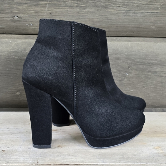 Candies NEW!! Actress, Retro, 70's, Chunky, Platform, Block Heel. Bootie 8M - Picture 3 of 16